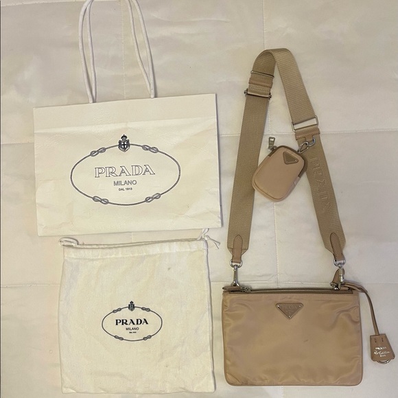 Authentic Prada Nylon Re-Edition 2000 Shoulder Bag with matching headband - Picture 2 of 16